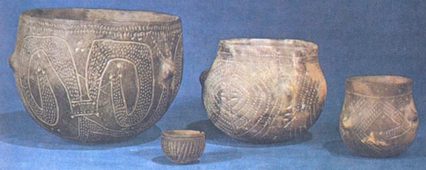 Глиняные сосуды эпохи неолита